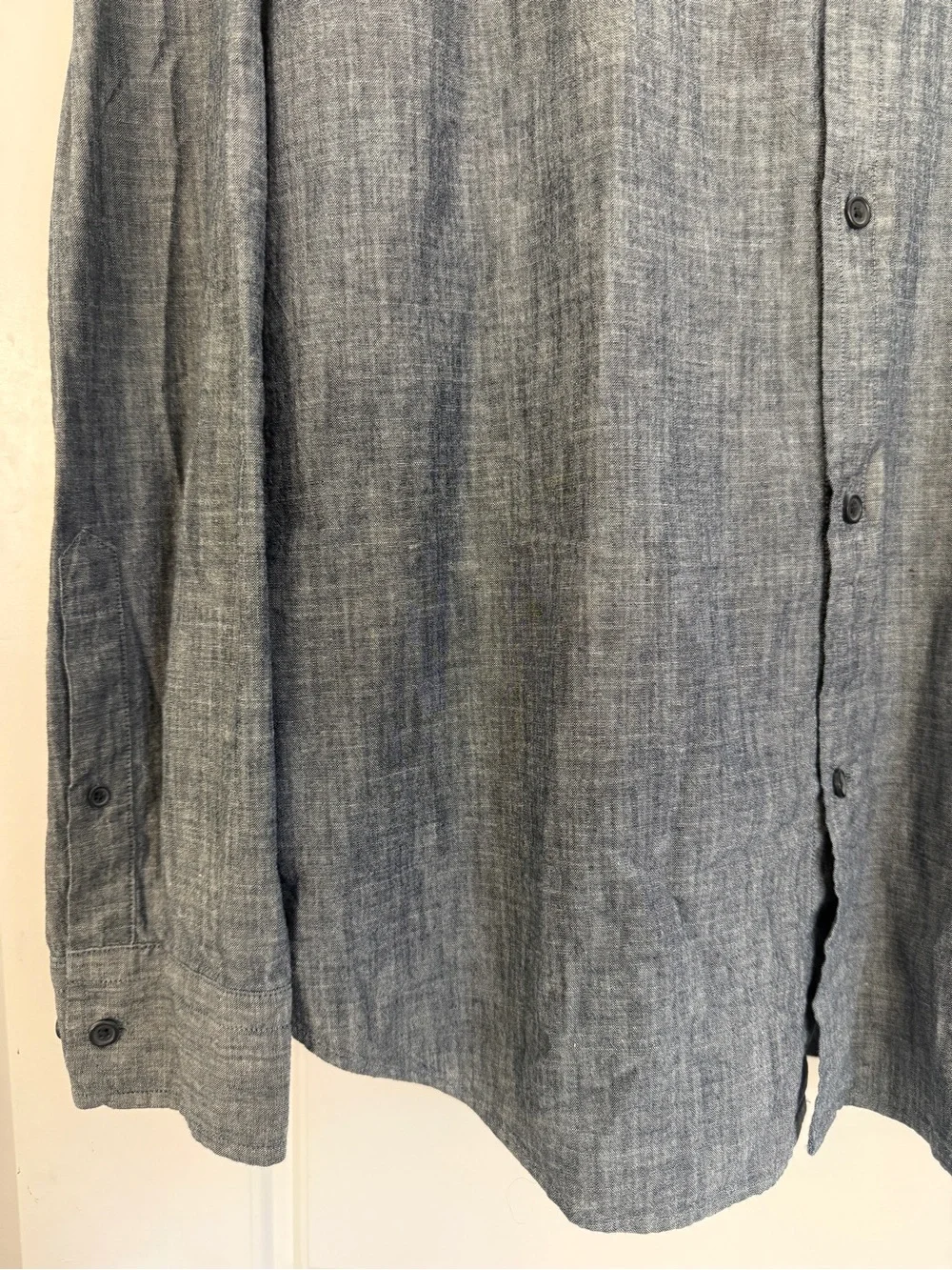 Banana Republic Heathered Light Blue Button-Up Shirt